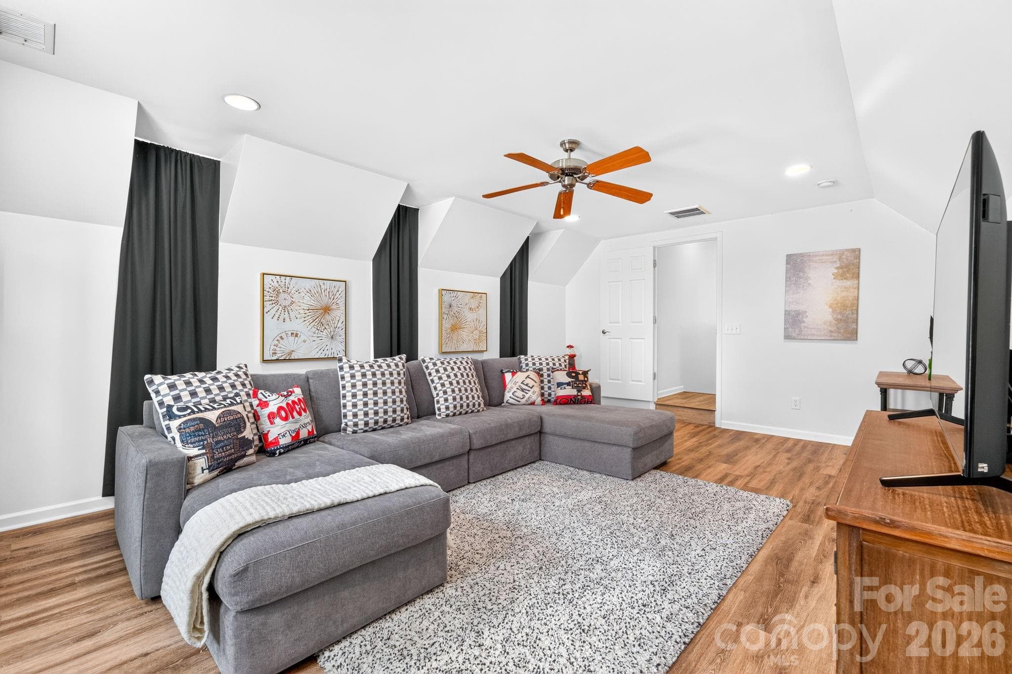 Single Family Residence at Charlotte, photo 18 of 27