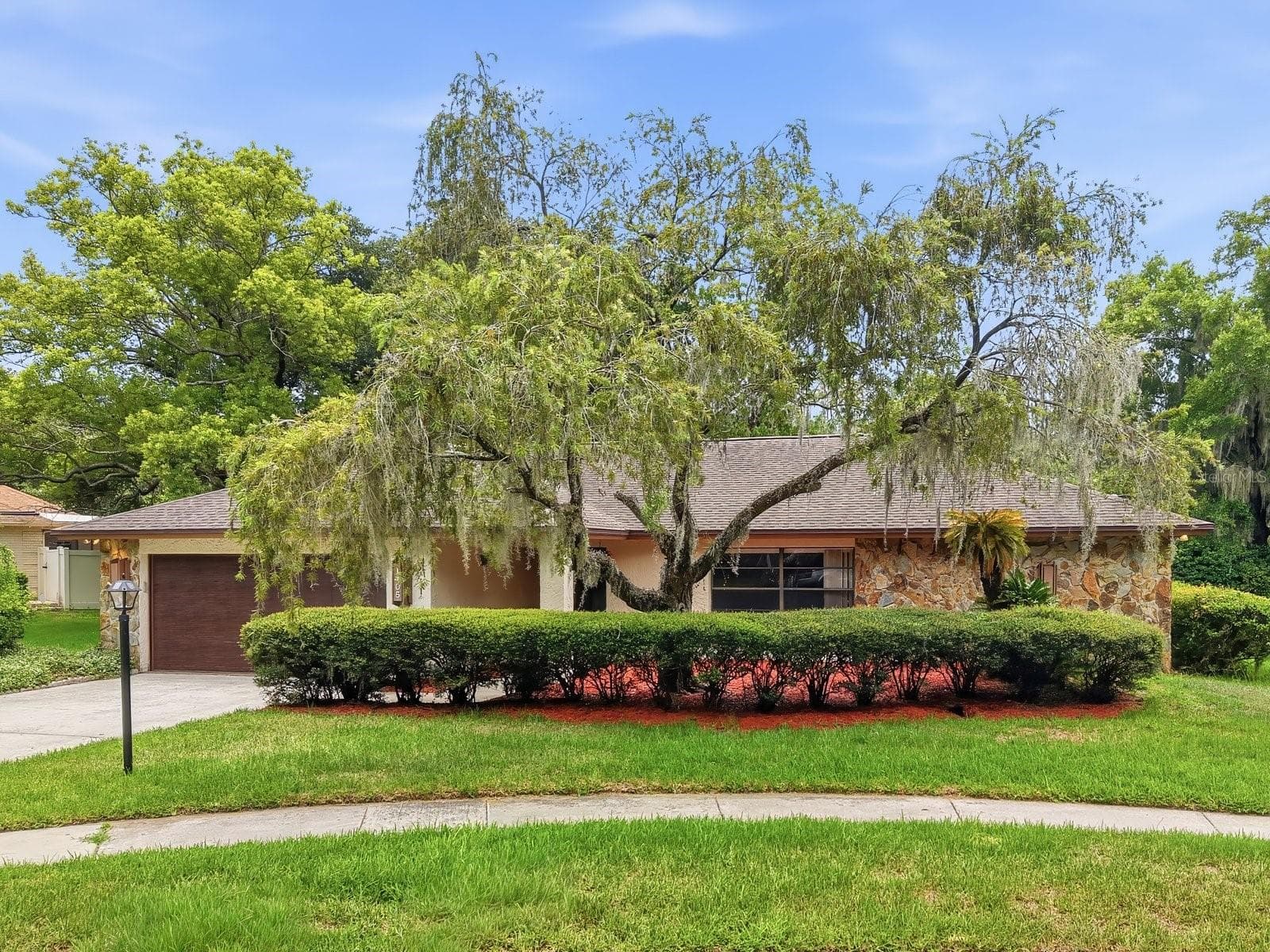 Nearly .5 Acres on a Coveted Cul de Sac Lot - 1405 LAUREL CT, PLANT CITY