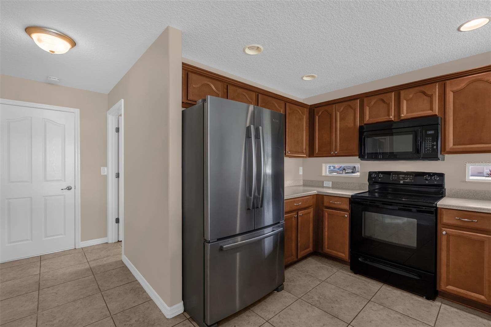 Kitchen - 5901 CANDLE GLOW PL, LEESBURG