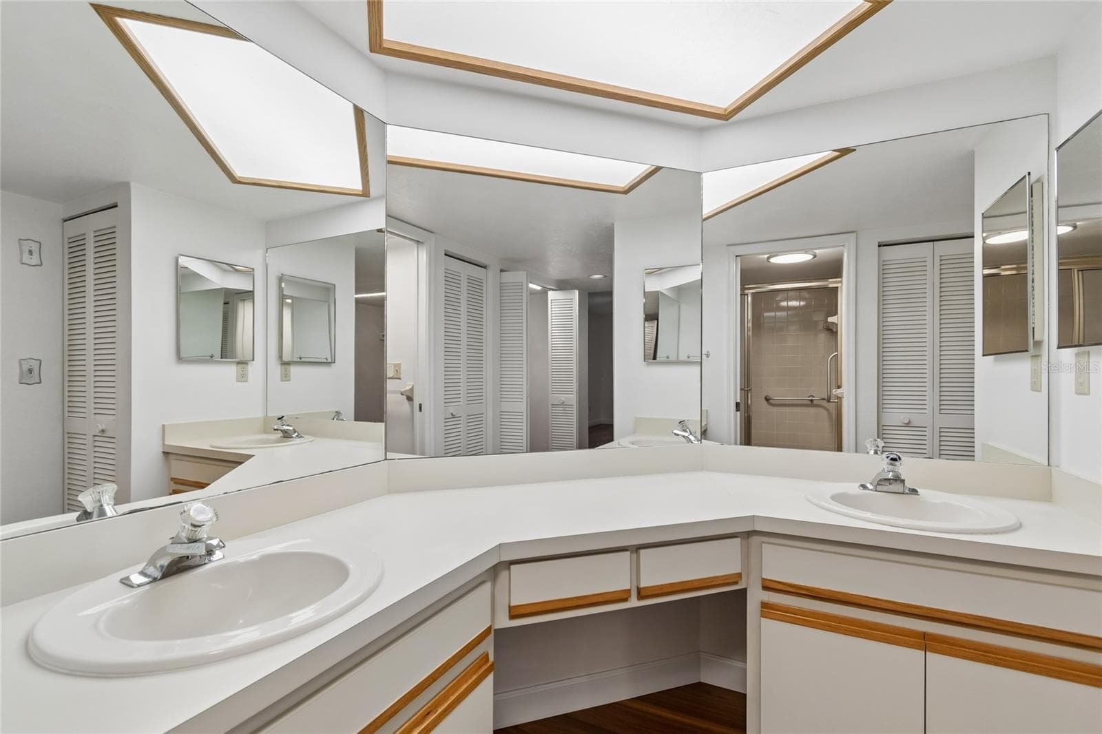 Primary Bathroom - 11800 PARK BLVD #401, SEMINOLE
