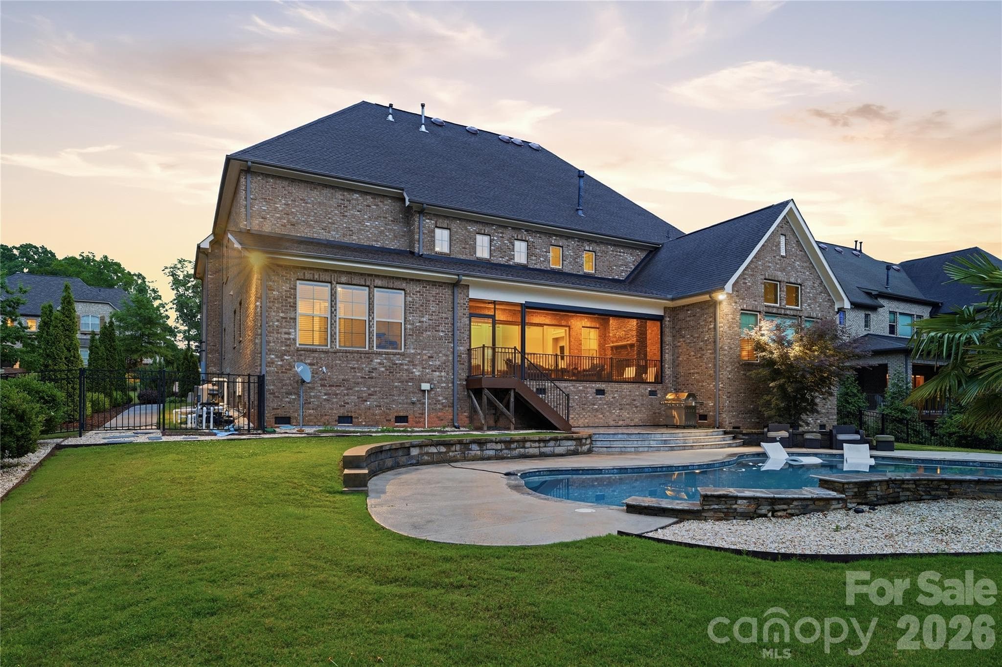 Single Family Residence at 1016 Ladera Drive, Waxhaw, photo 5 of 48