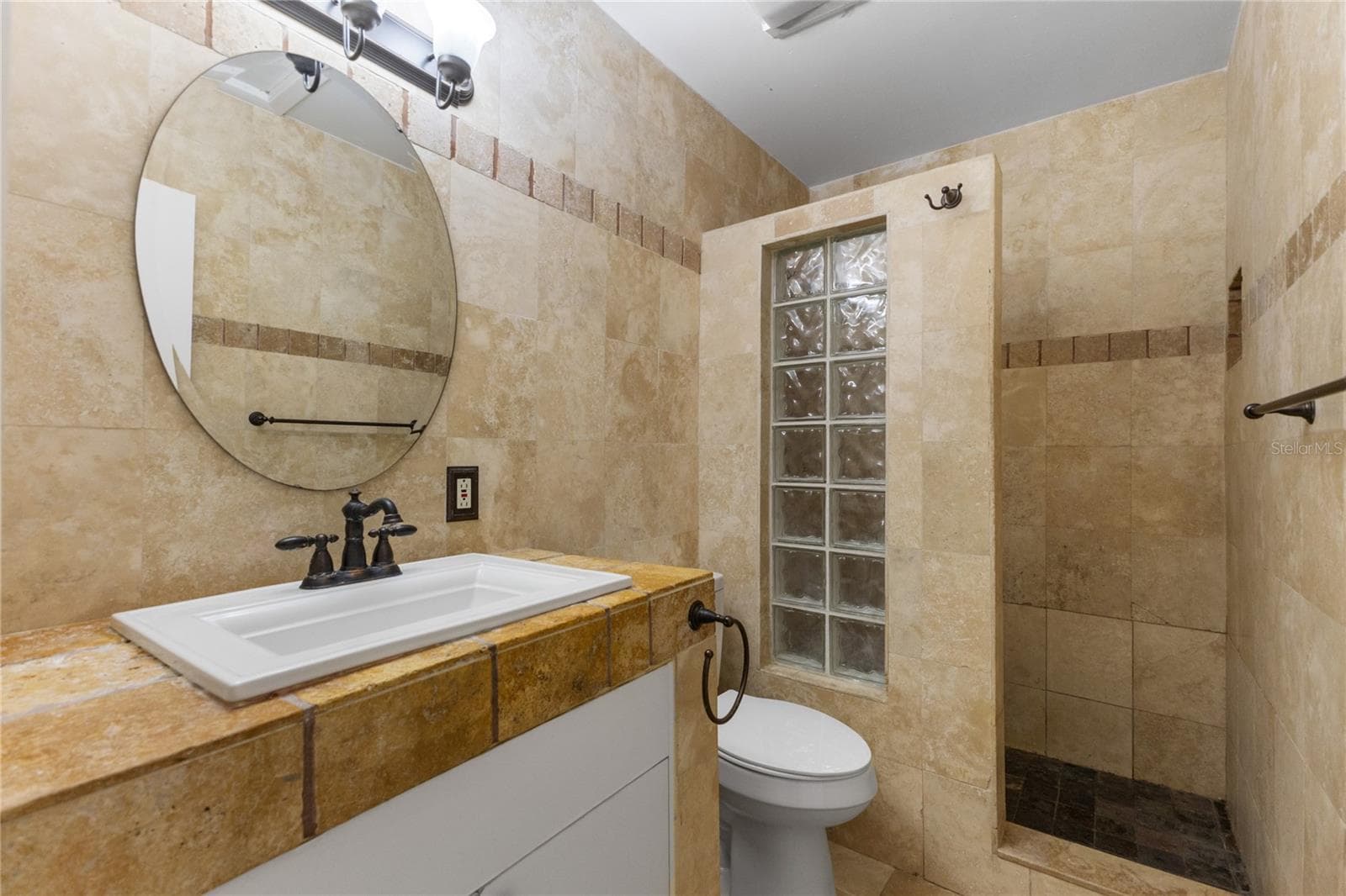 Condominium at 5641 ASHLEY OAKS DR #37, TAMPA, photo 8 of 13