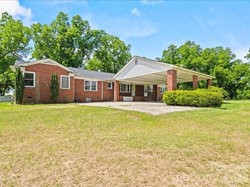 Single Family Residence at 464 Lark Road, Cheraw, photo 23 of 48