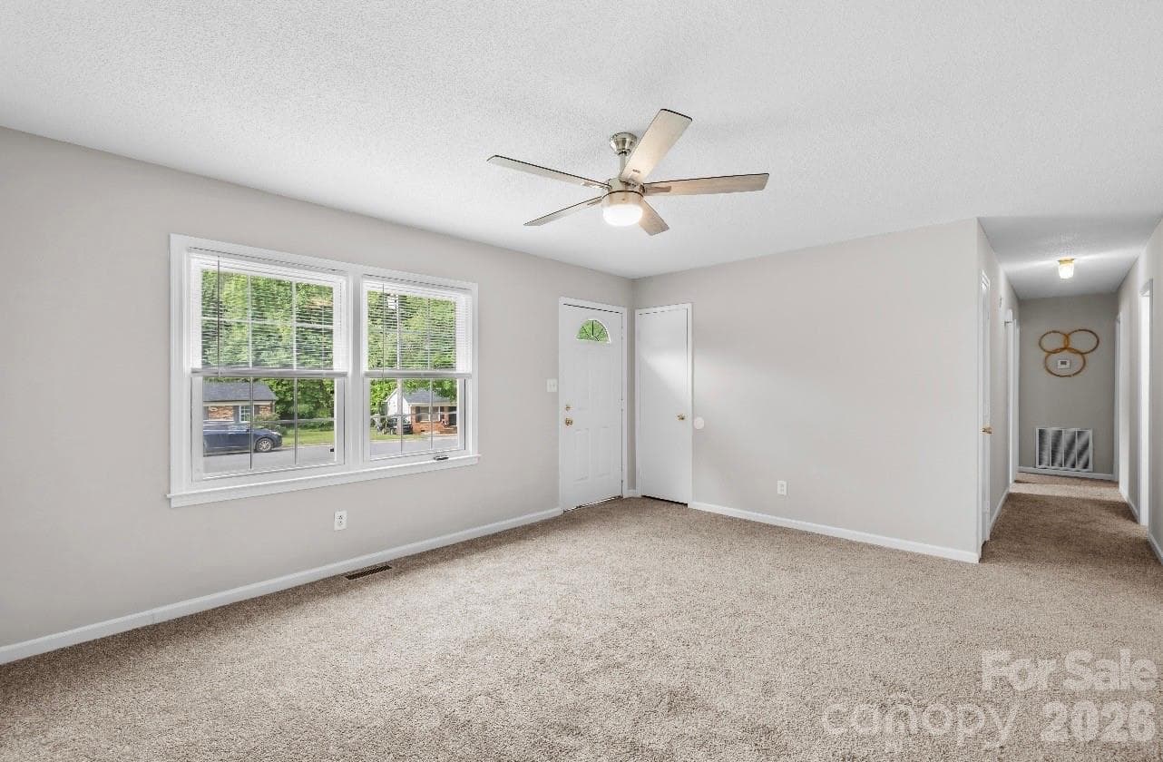Single Family Residence at Kings Mountain, photo 4 of 17