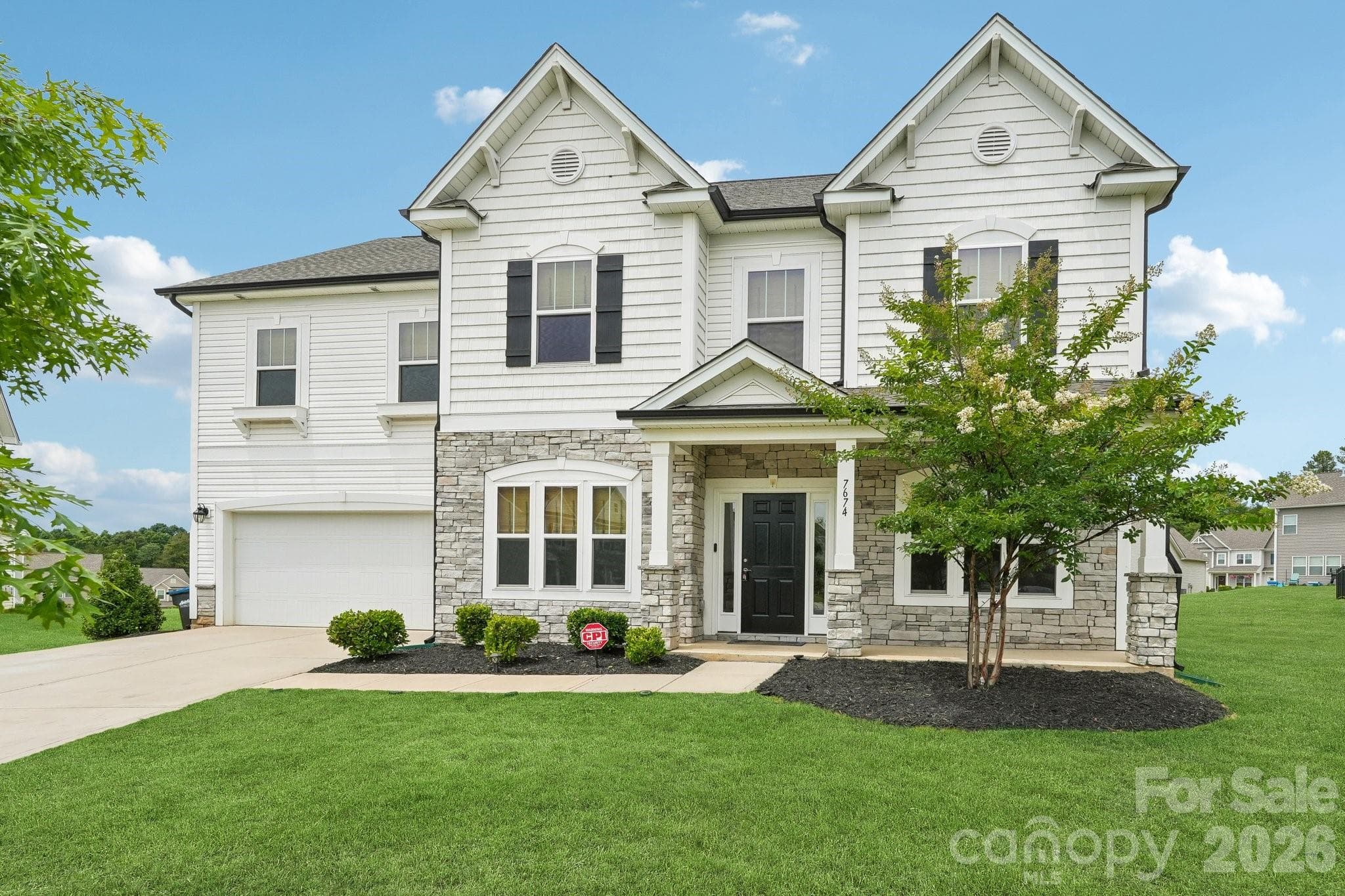 Single Family Residence at Fort Mill, photo 2 of 39