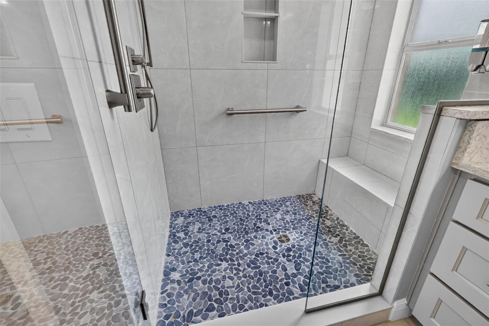 Primary Bathroom - 522 LOMA PASEO DR, THE VILLAGES