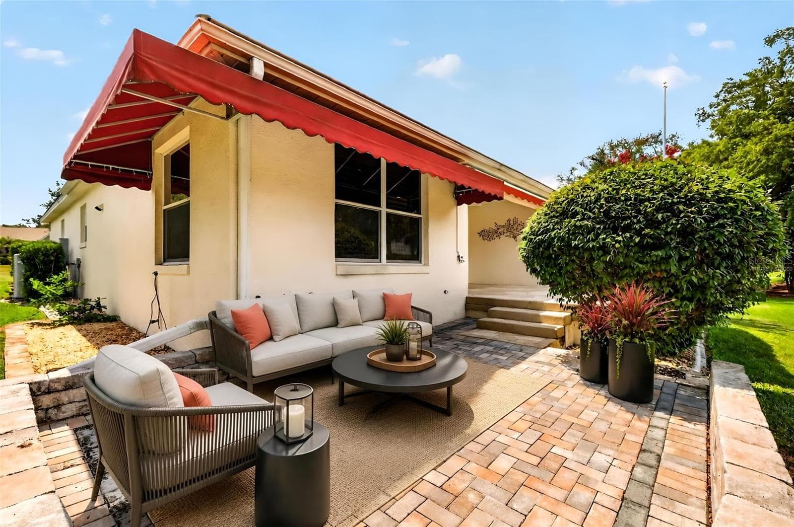 Paver Patio - Virtually Staged - 522 LOMA PASEO DR, THE VILLAGES