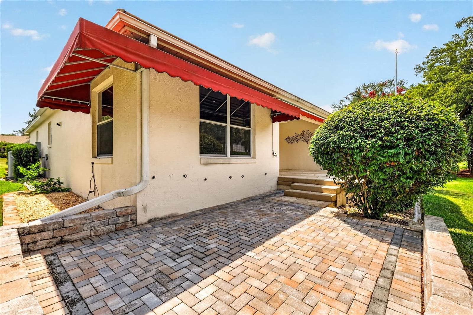 Paver Patio - 522 LOMA PASEO DR, THE VILLAGES