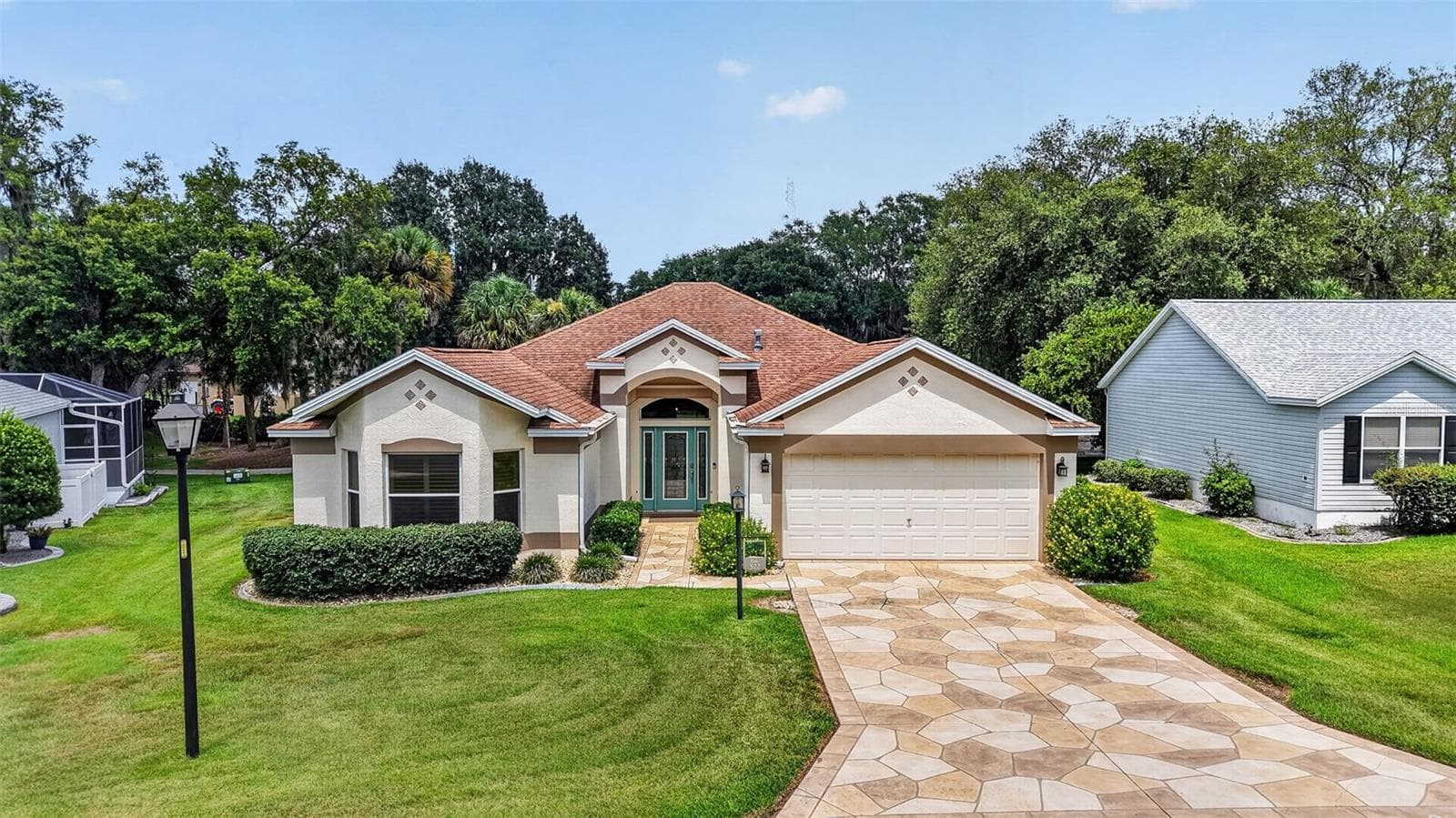 Front Elevation - 522 LOMA PASEO DR, THE VILLAGES
