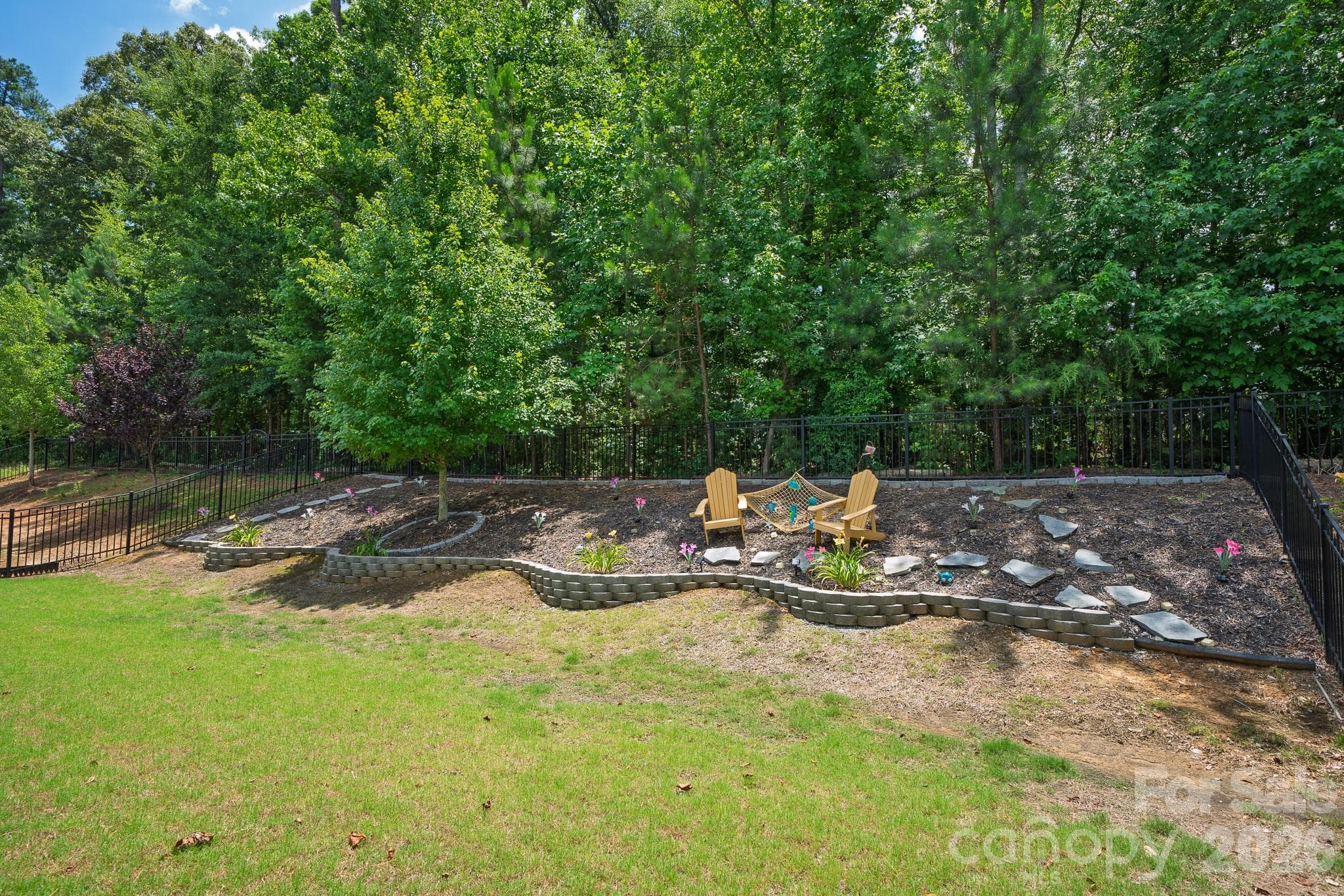 Single Family Residence at 720 Yellow Jessamine Drive, Clover, photo 19 of 38