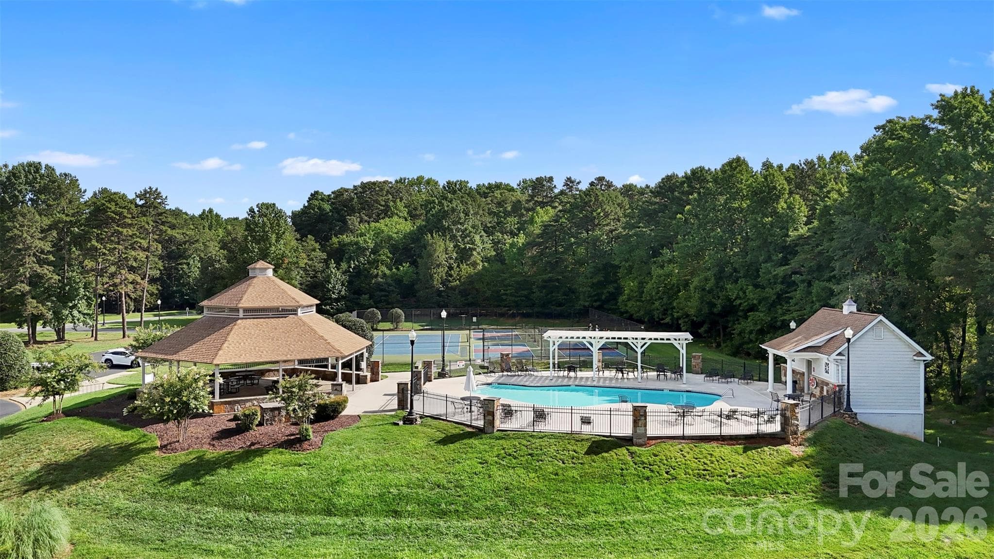 Yachtsman point Neighborhood Pool - 206 Kendricks Cove, Lexington