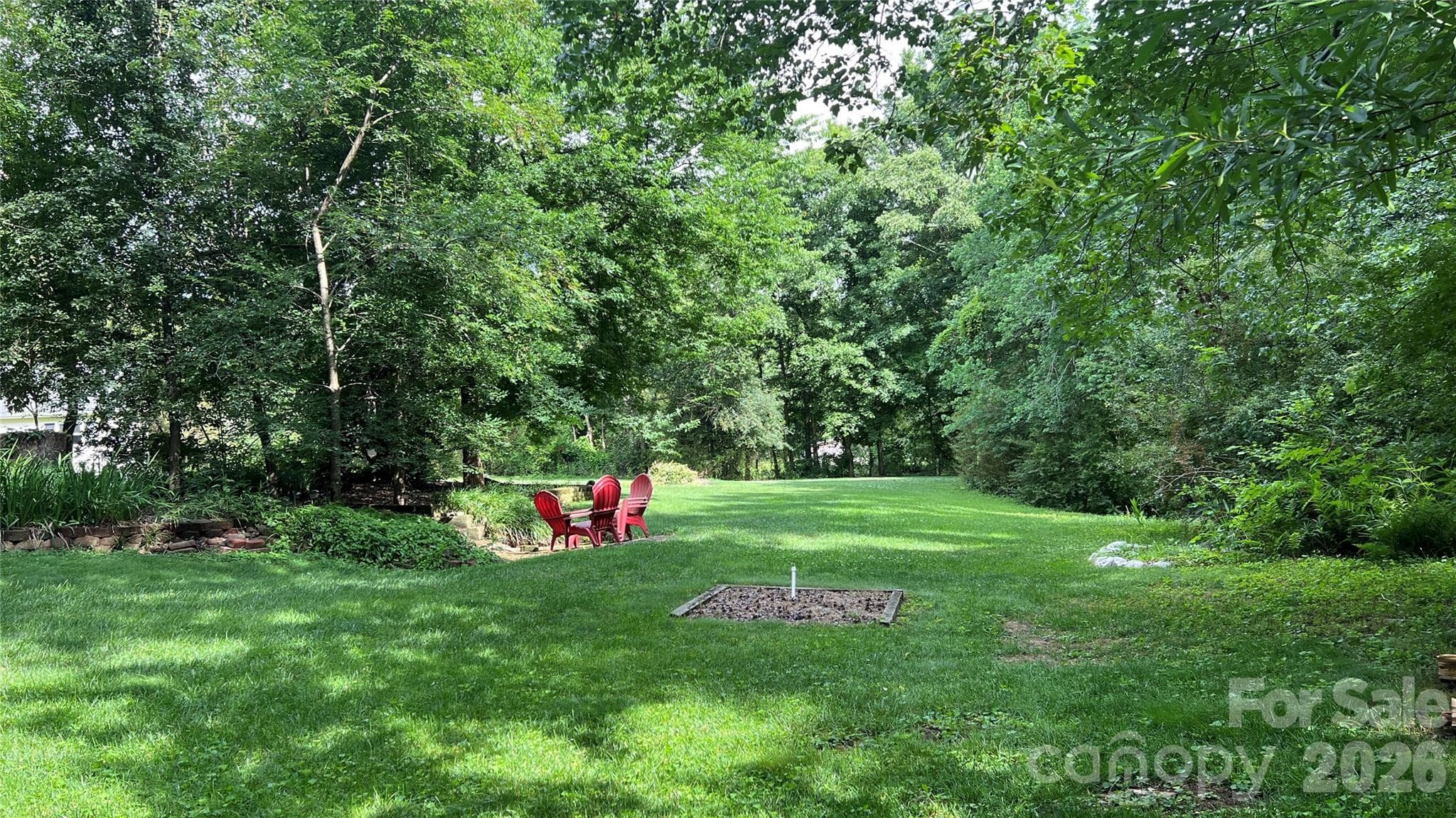 Horseshoe and backyard retreat area - Kings Mountain