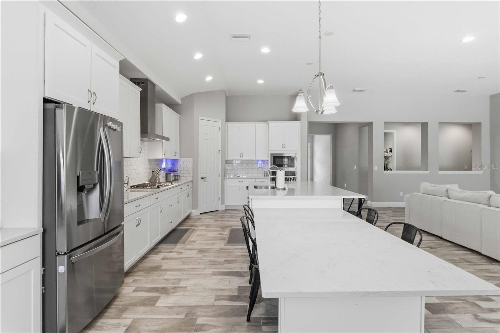 Single Family Residence at 7526 PARADISO DR, APOLLO BEACH, photo 11 of 33