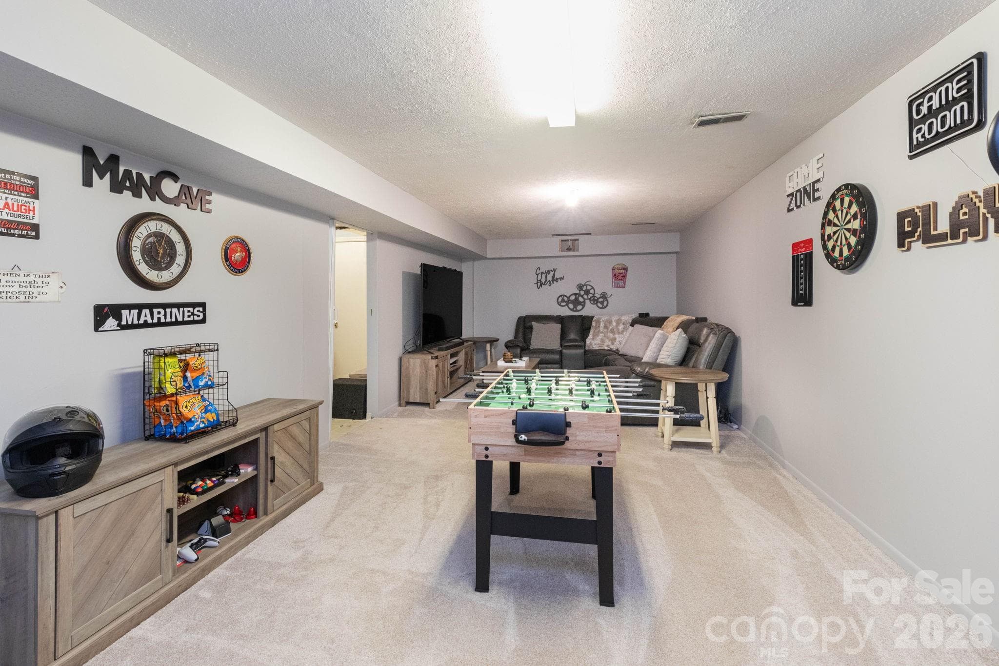 Game Room - 936 Toxaway Drive, Hendersonville