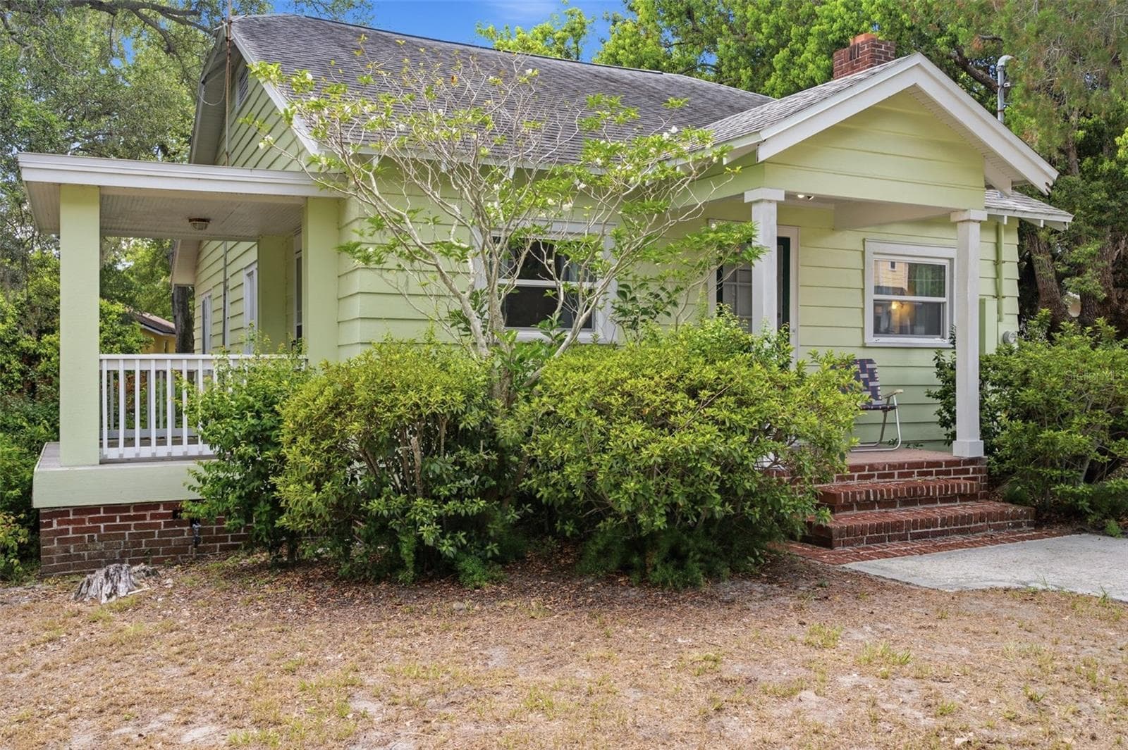 Single Family Residence at 1747 APACHE TRL, CLEARWATER, photo 2 of 64