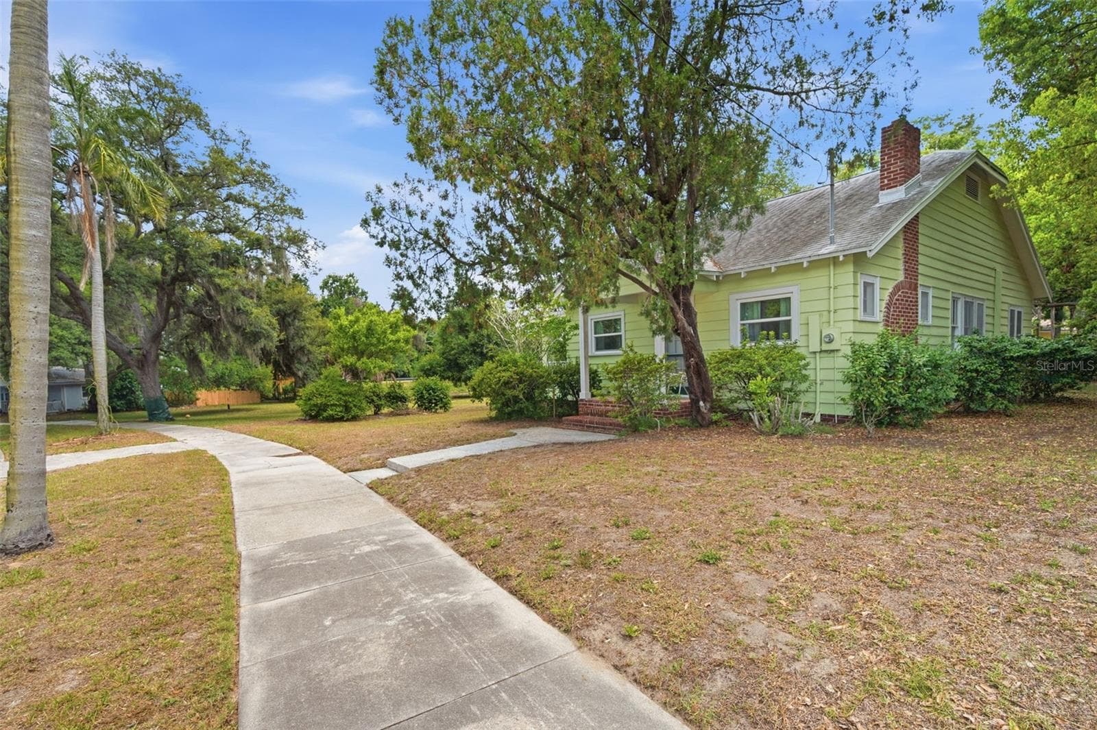 Single Family Residence at 1747 APACHE TRL, CLEARWATER, photo 8 of 64