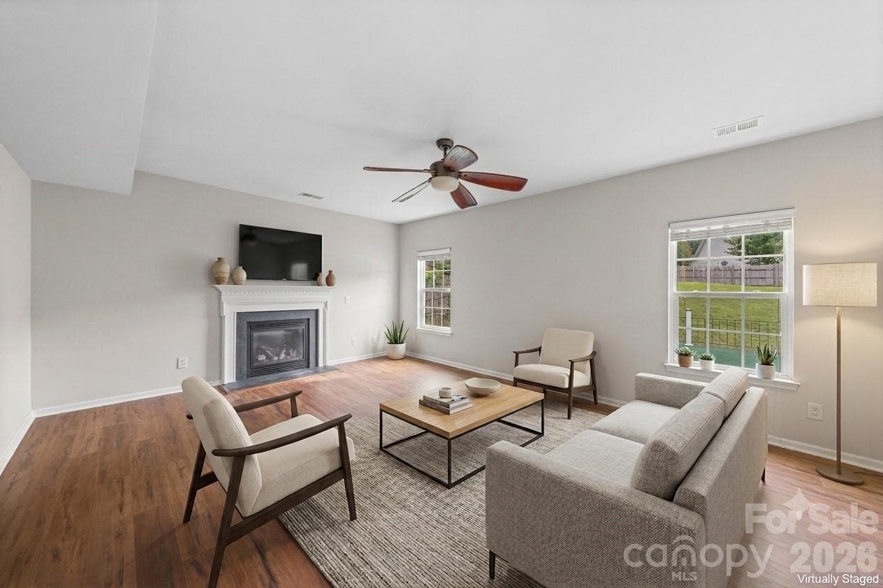 Single Family Residence at Gastonia, photo 4 of 22