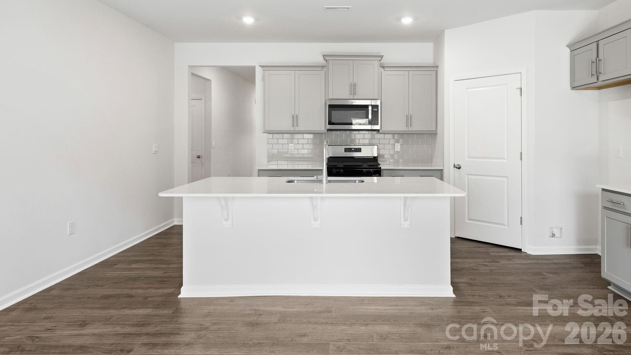 Single Family Residence at 111 Ridgehaven Drive, Waynesville, photo 18 of 33