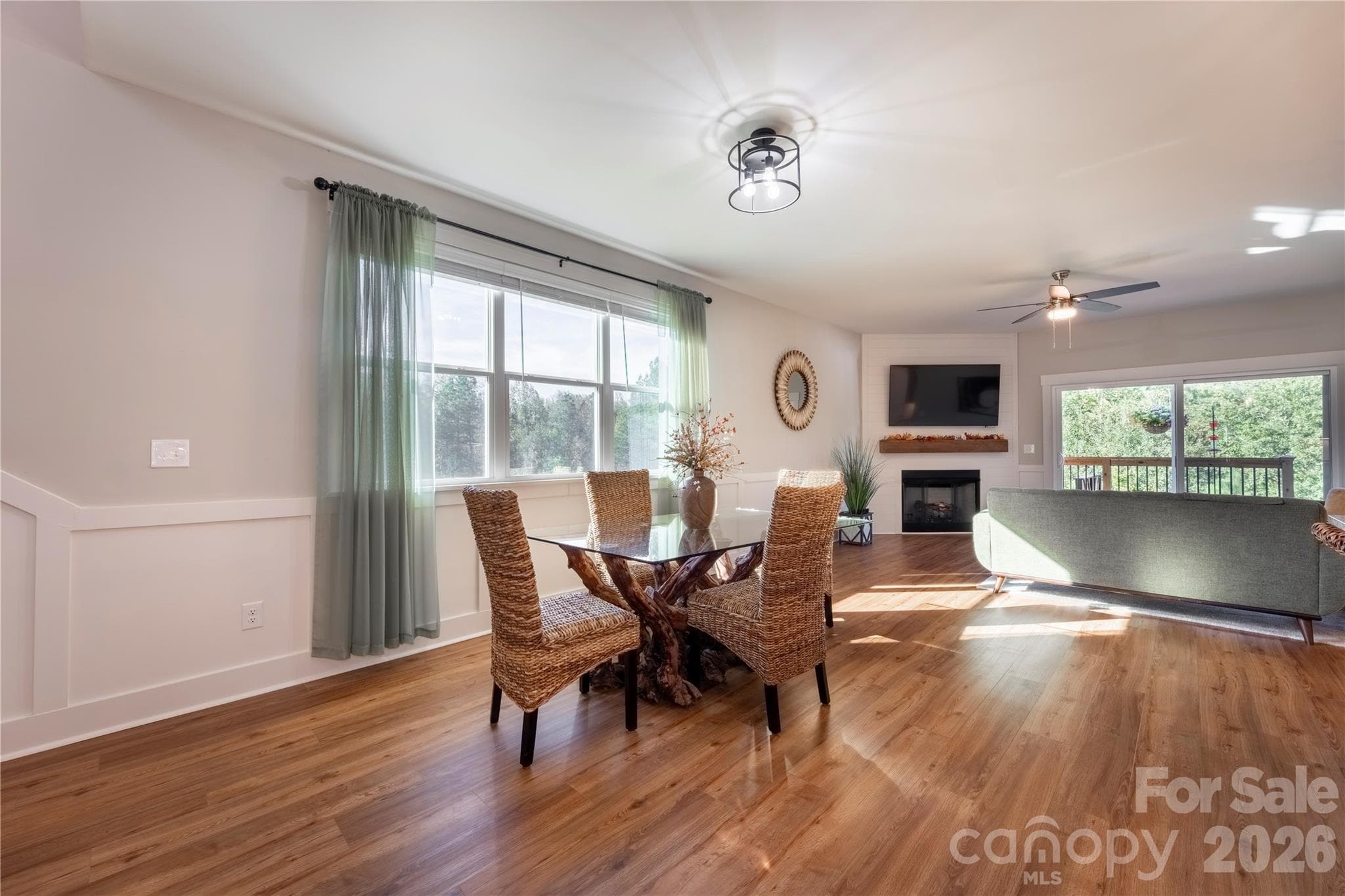Single Family Residence at 5019 Star Magnolia Court, Clover, photo 9 of 43