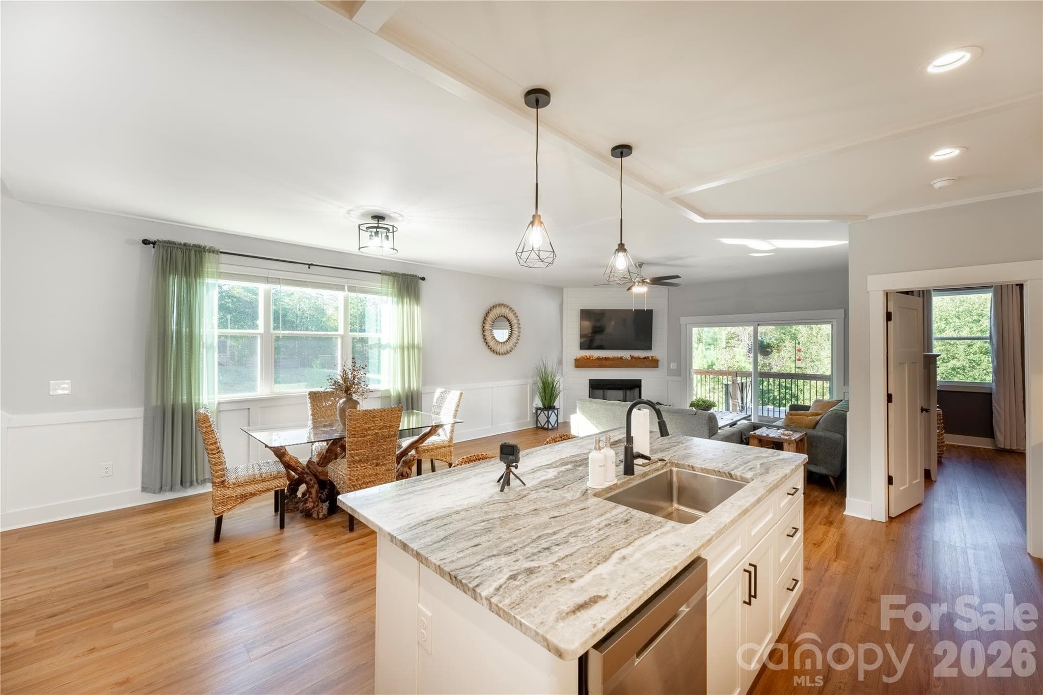Single Family Residence at 5019 Star Magnolia Court, Clover, photo 15 of 43