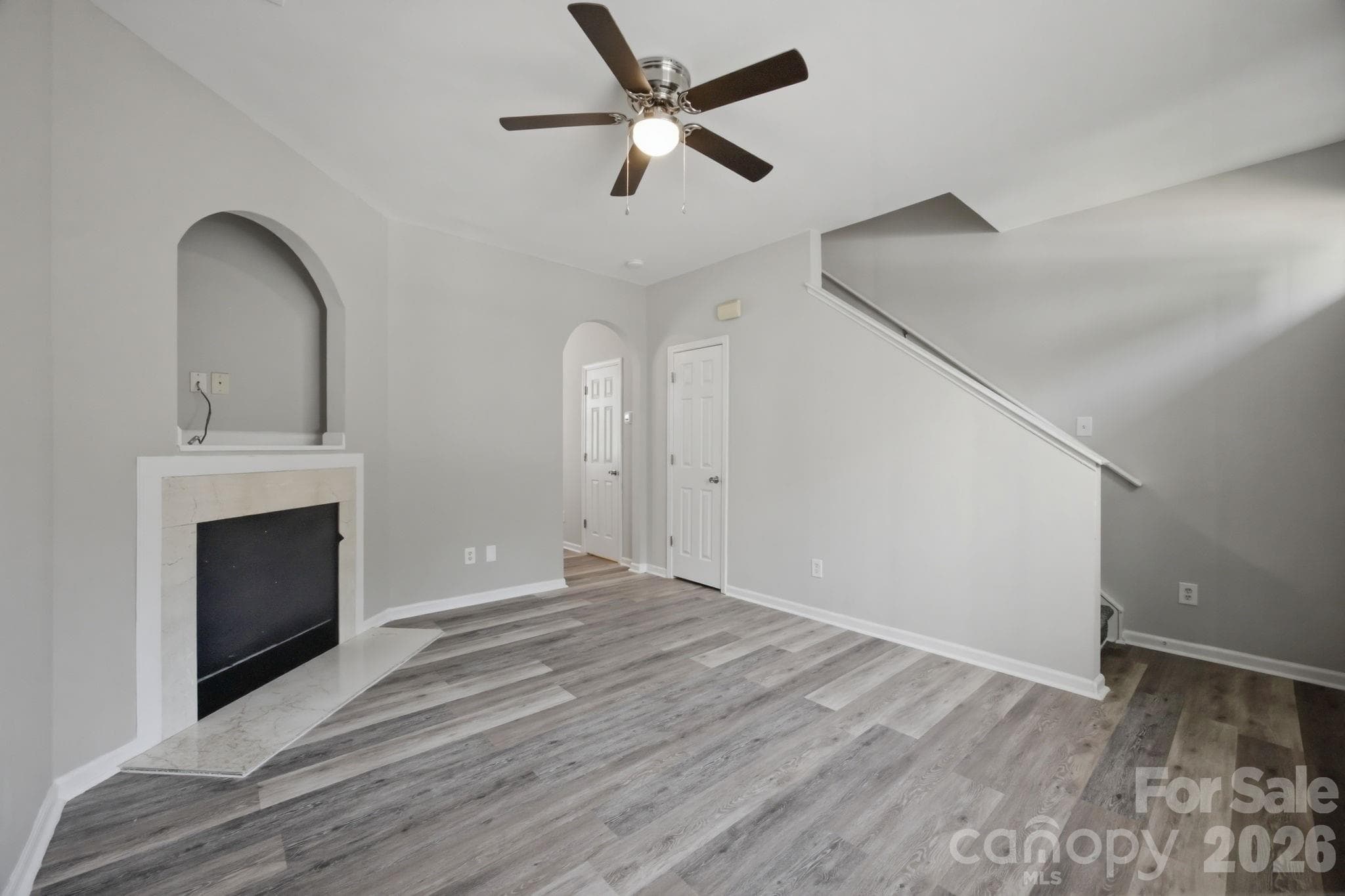 Townhouse at 6123 Dane Drive, Dallas, photo 4 of 27