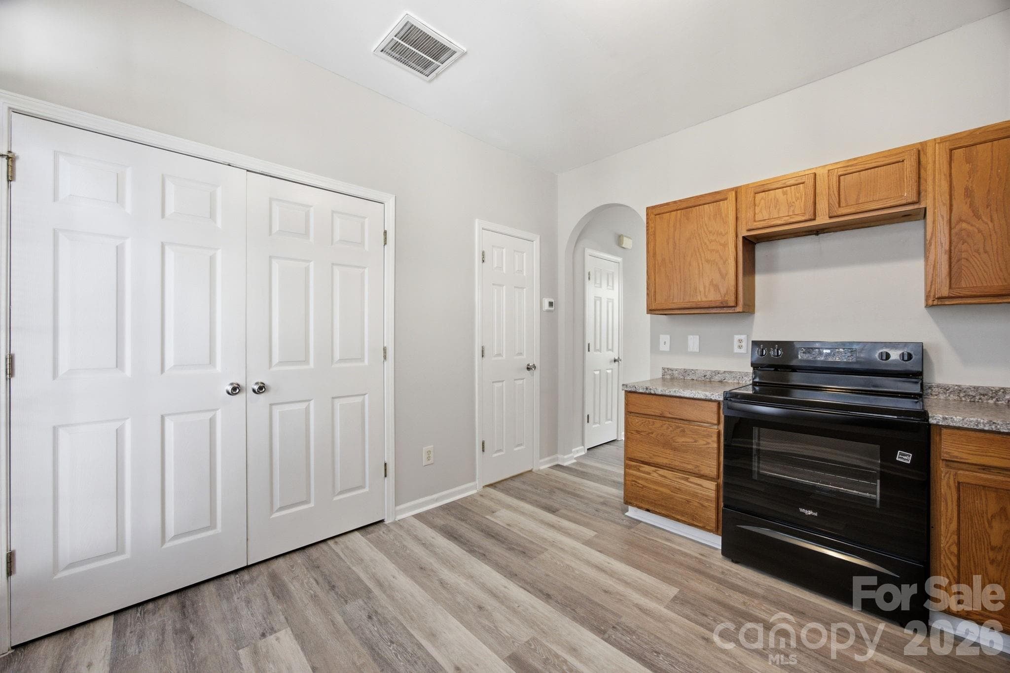 Townhouse at 6123 Dane Drive, Dallas, photo 9 of 27