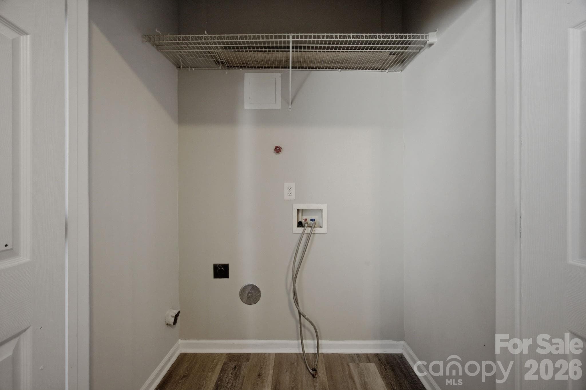 Townhouse at 6123 Dane Drive, Dallas, photo 10 of 27