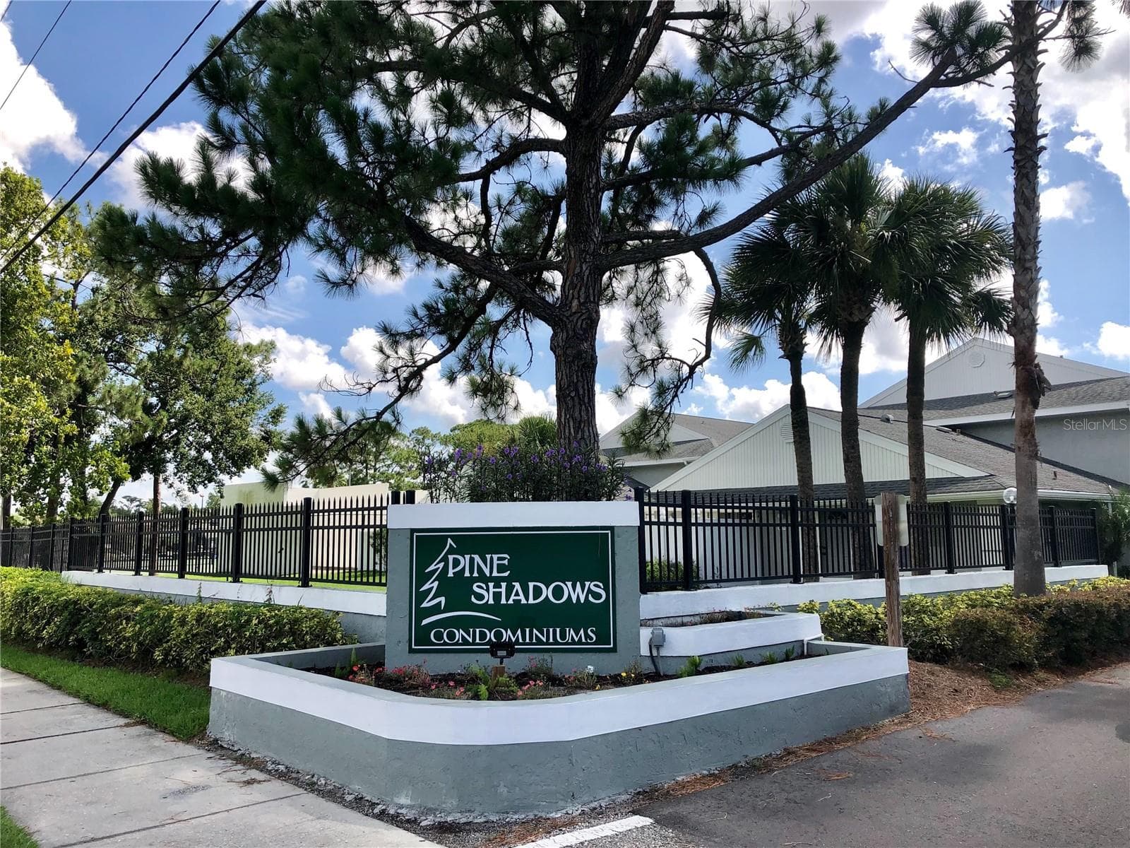 Condominium at 5613 BLUE SHADOWS CT #60-2, ORLANDO, photo 2 of 24