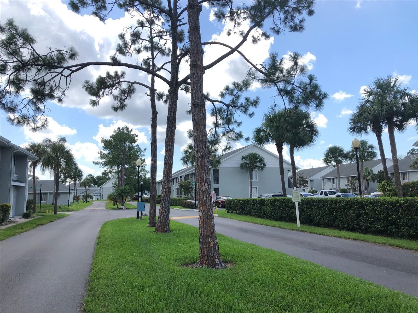 Condominium at 5613 BLUE SHADOWS CT #60-2, ORLANDO, photo 3 of 24
