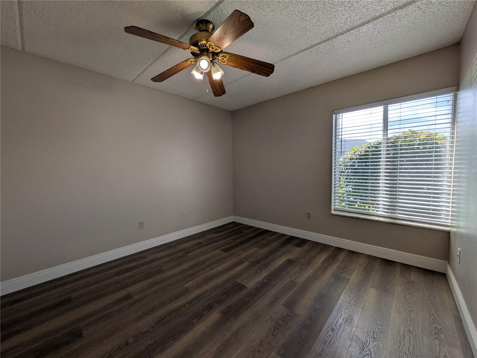 Condominium at 5613 BLUE SHADOWS CT #60-2, ORLANDO, photo 6 of 24