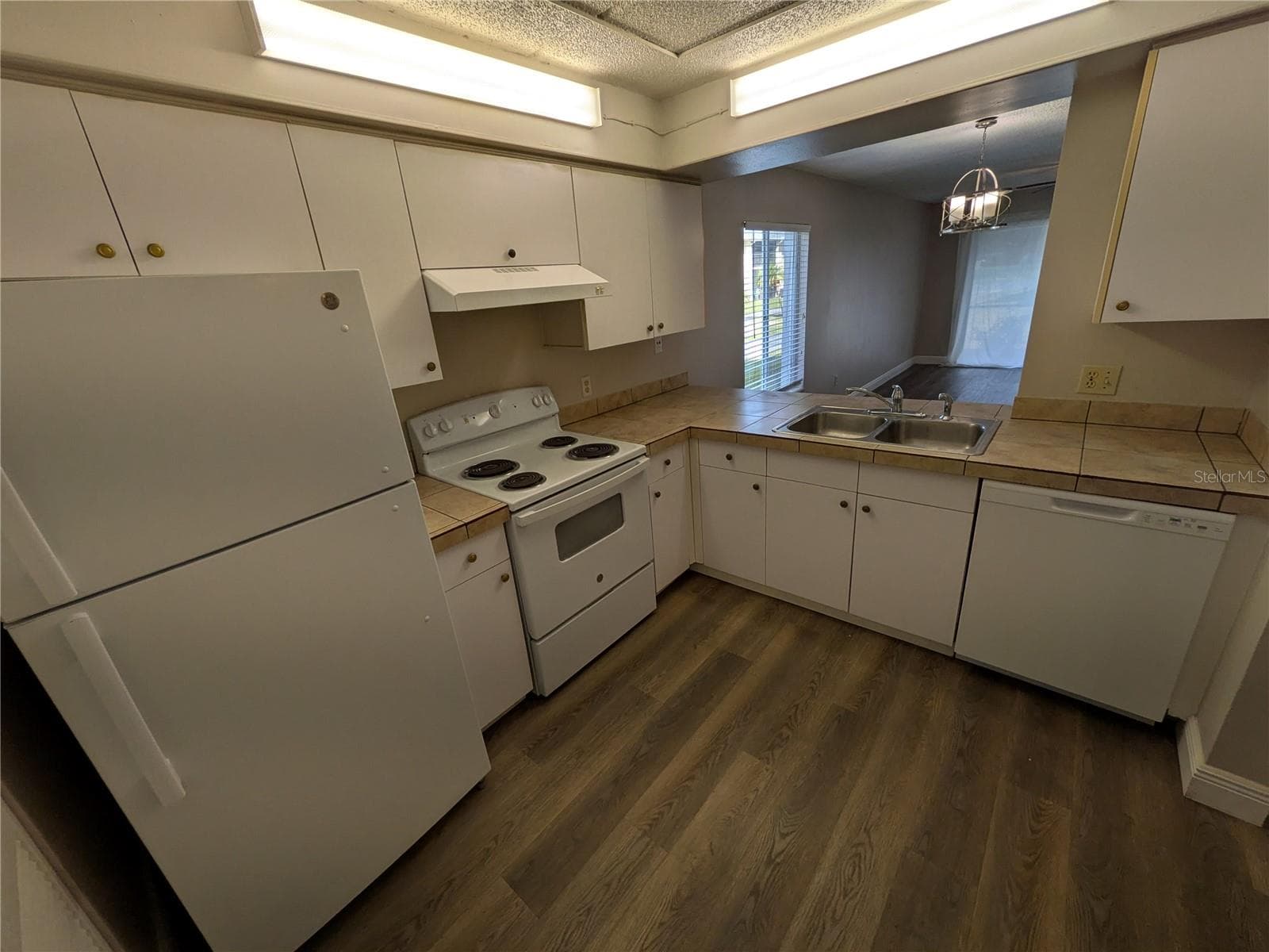 Condominium at 5613 BLUE SHADOWS CT #60-2, ORLANDO, photo 11 of 24
