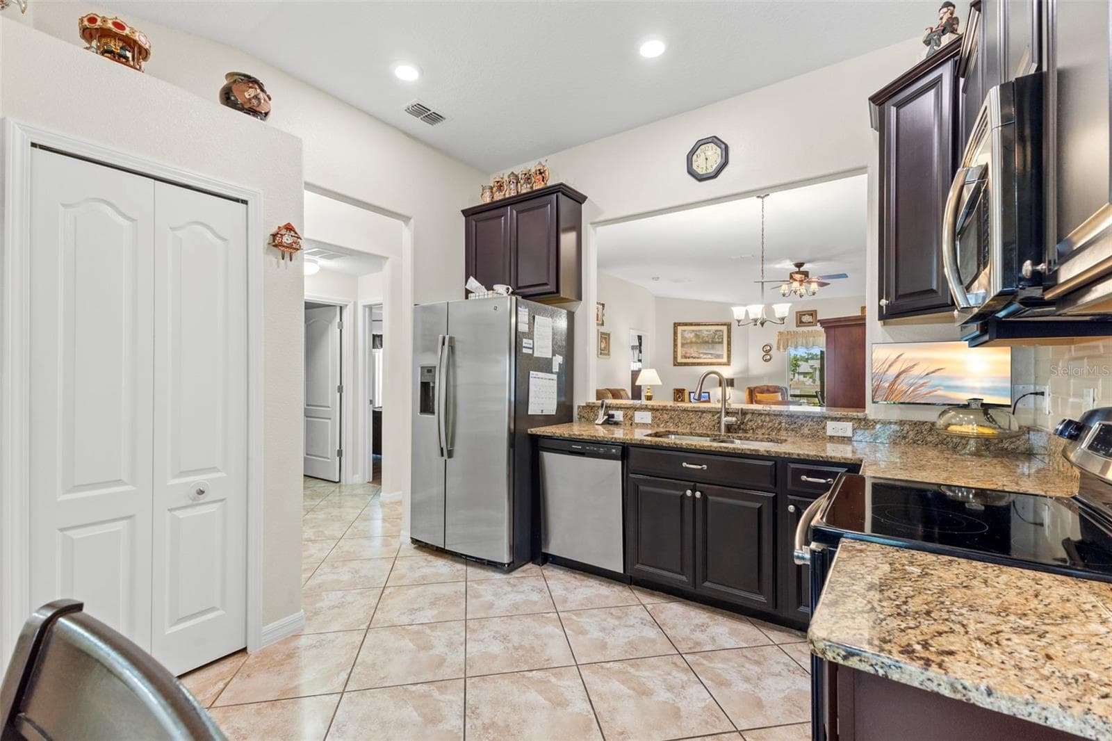 Villa at 13627 CREST LAKE DR, HUDSON, photo 6 of 48