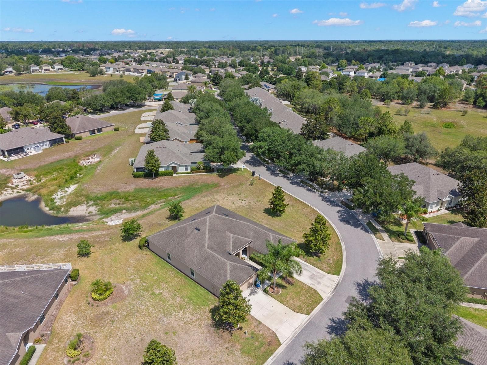 Villa at 13627 CREST LAKE DR, HUDSON, photo 30 of 48