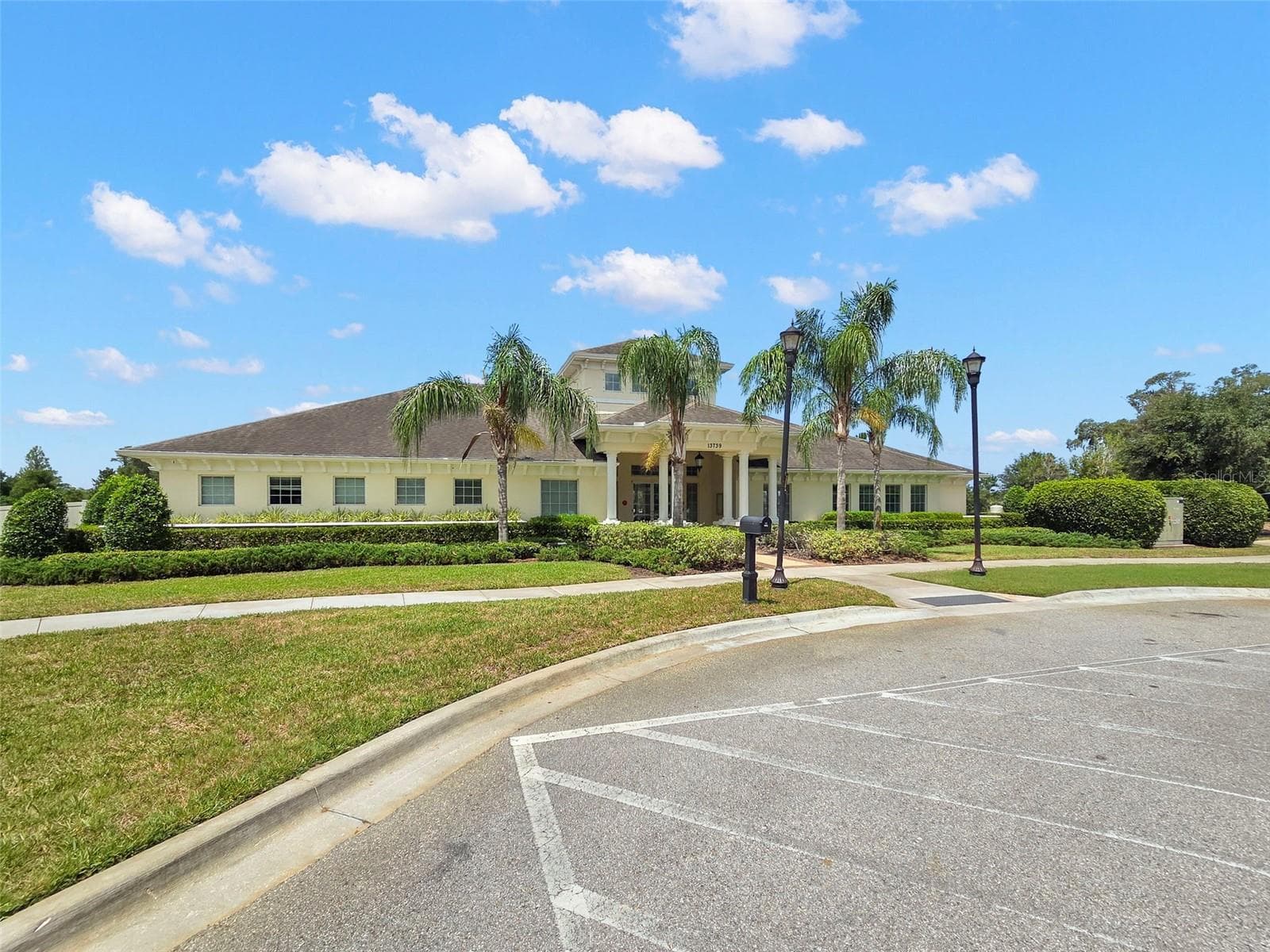 Community clubhouse - 13627 CREST LAKE DR, HUDSON