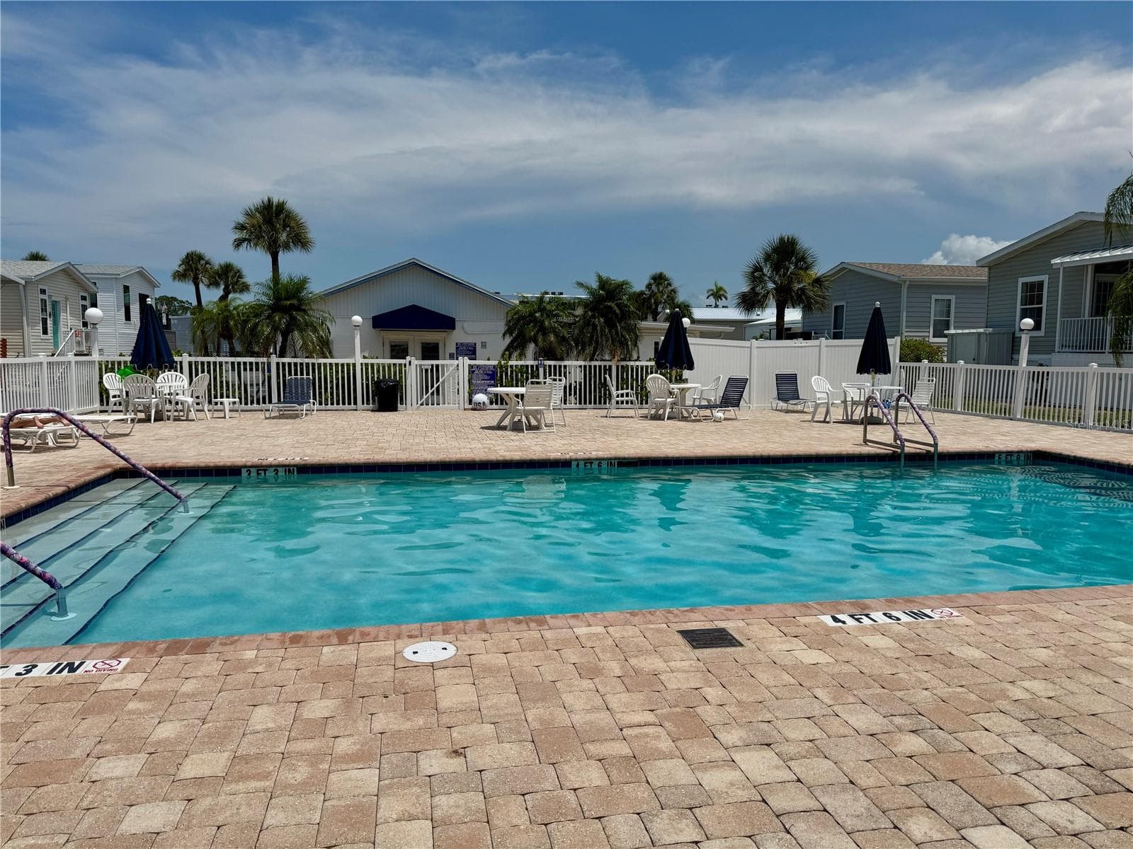 Manufactured Home at 3710 GULF OF MEXICO DR #F2, LONGBOAT KEY, photo 24 of 55