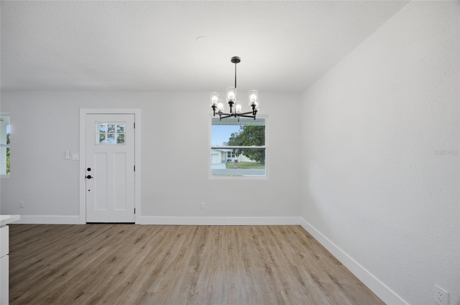 Single Family Residence at 1333 OVERLEA ST, CLEARWATER, photo 6 of 35