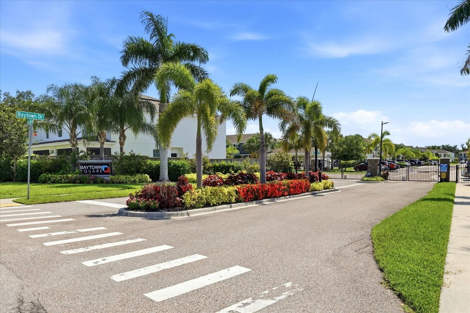 Townhouse at 6453 BAYTOWN DR, SARASOTA, photo 2 of 33