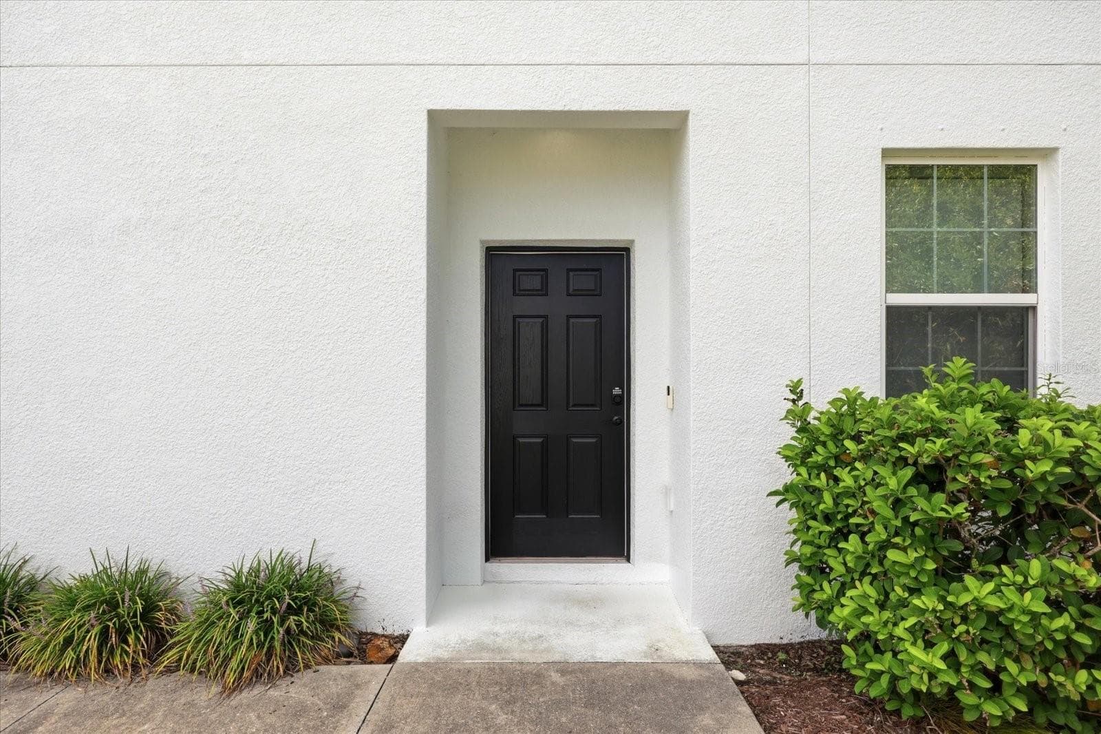 Townhouse at 6453 BAYTOWN DR, SARASOTA, photo 28 of 33