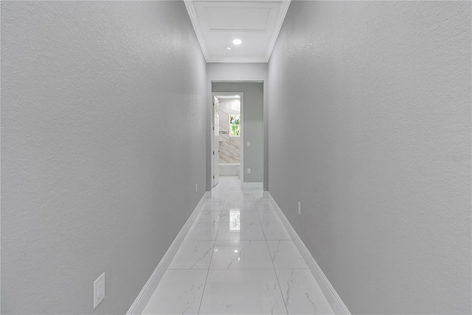 PASS TO BEDS 4 & 5 - 319 WATER SHORE DR, LEESBURG