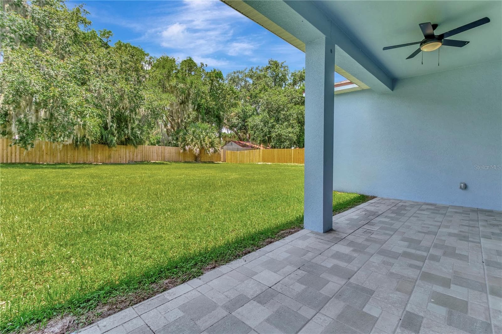 COVERED TERRACE - 319 WATER SHORE DR, LEESBURG