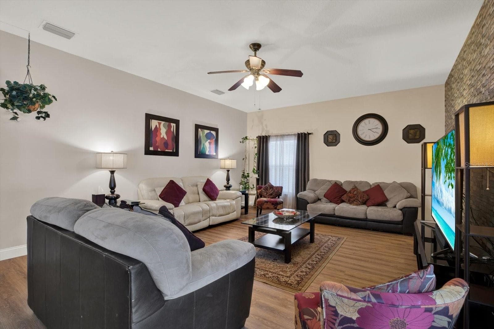 Single Family Residence at 31405 GLENDALOUGH WAY, WESLEY CHAPEL, photo 19 of 50
