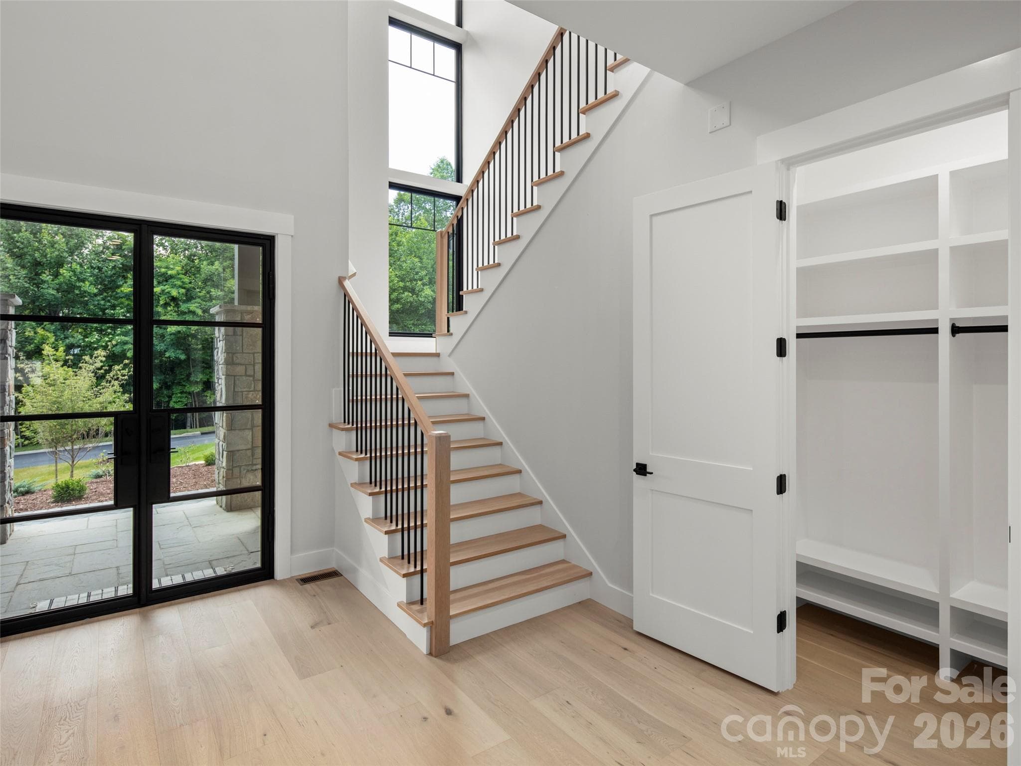 Single Family Residence at Horse Shoe, photo 5 of 50