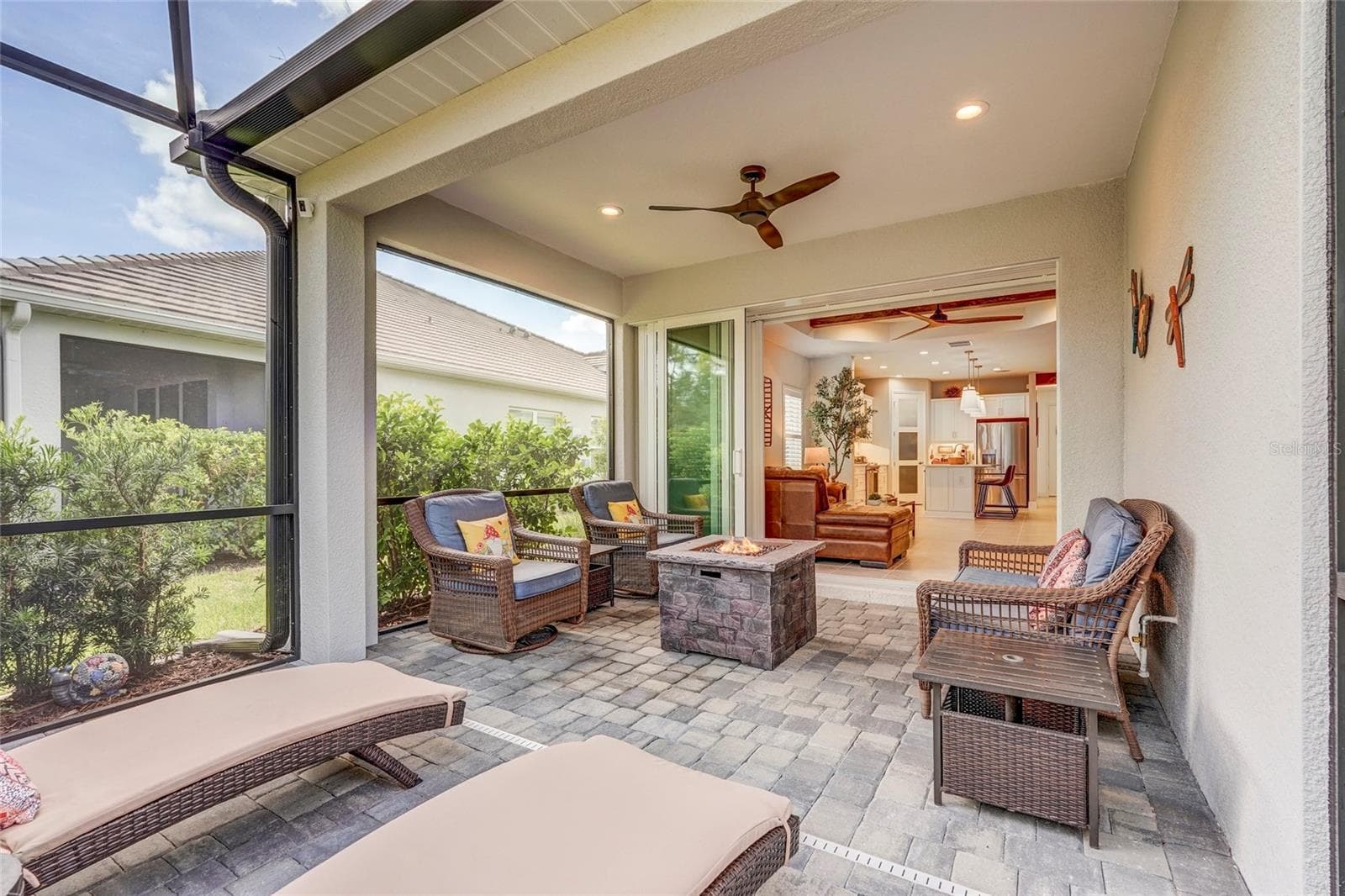 Pre-Plumbed exterior Gas hookup for kitchen - 10233 LAKE WALES CIR, SARASOTA