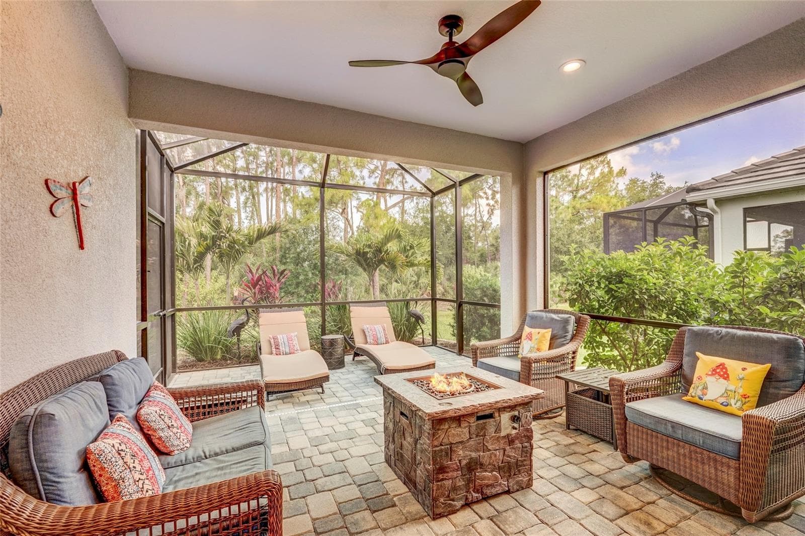 10ft x 14ft covered area on Lanai - 10233 LAKE WALES CIR, SARASOTA