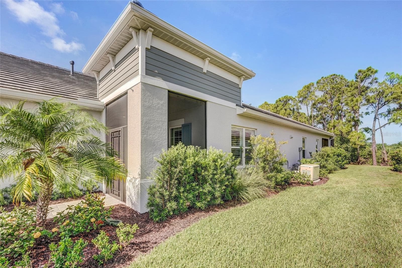 No See-um Screening - 10233 LAKE WALES CIR, SARASOTA
