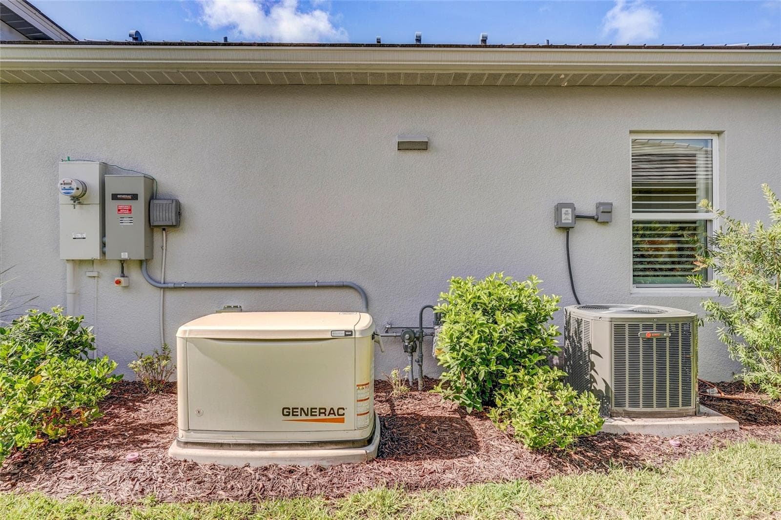 New Whole House Generator included - 10233 LAKE WALES CIR, SARASOTA