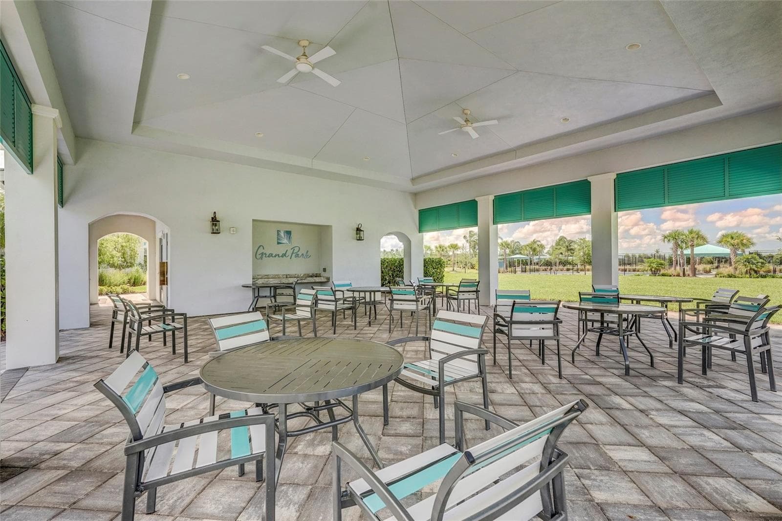 Outdoor Covered Pool Party Area - 10233 LAKE WALES CIR, SARASOTA