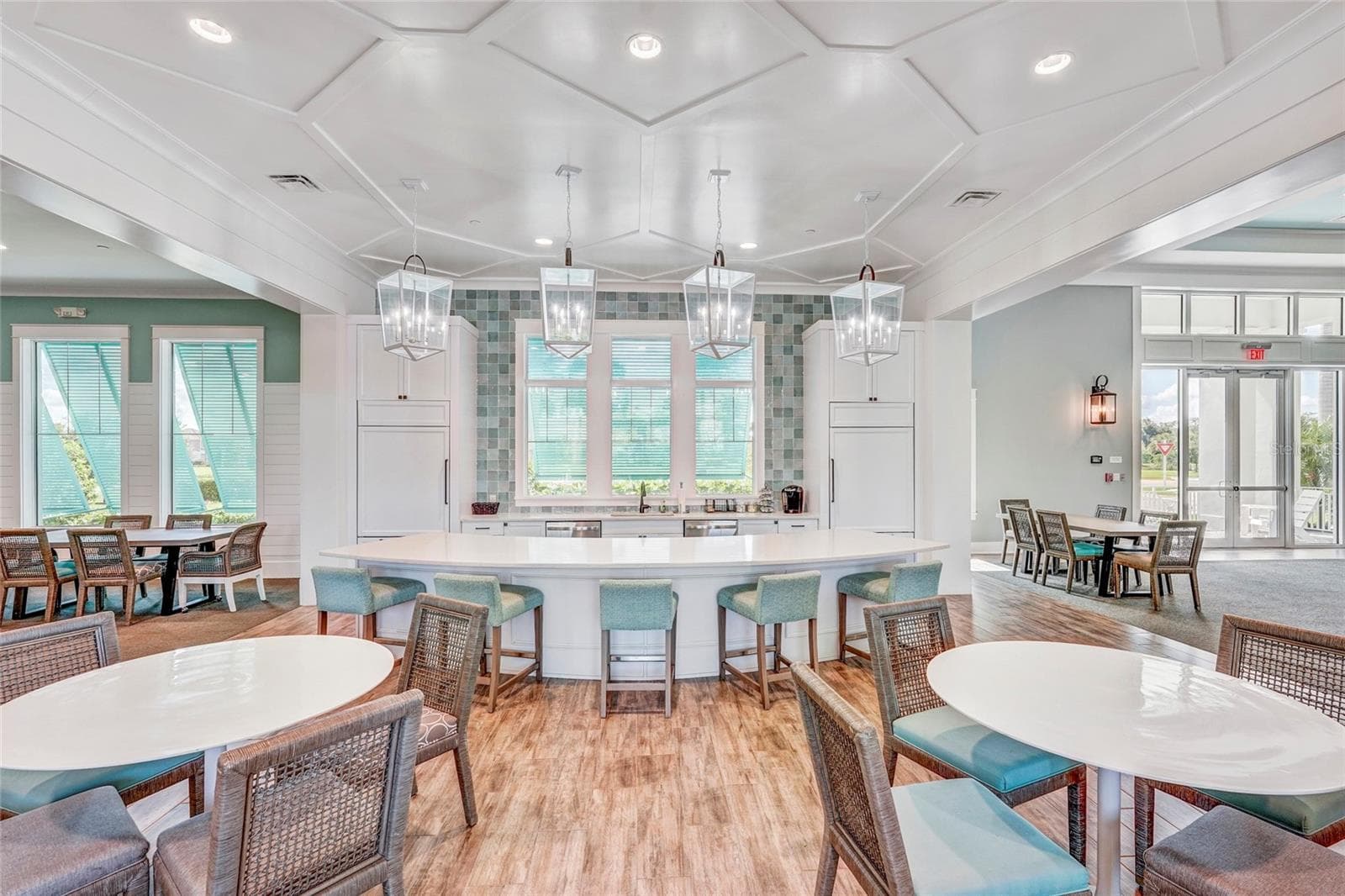 Community Events Area - 10233 LAKE WALES CIR, SARASOTA