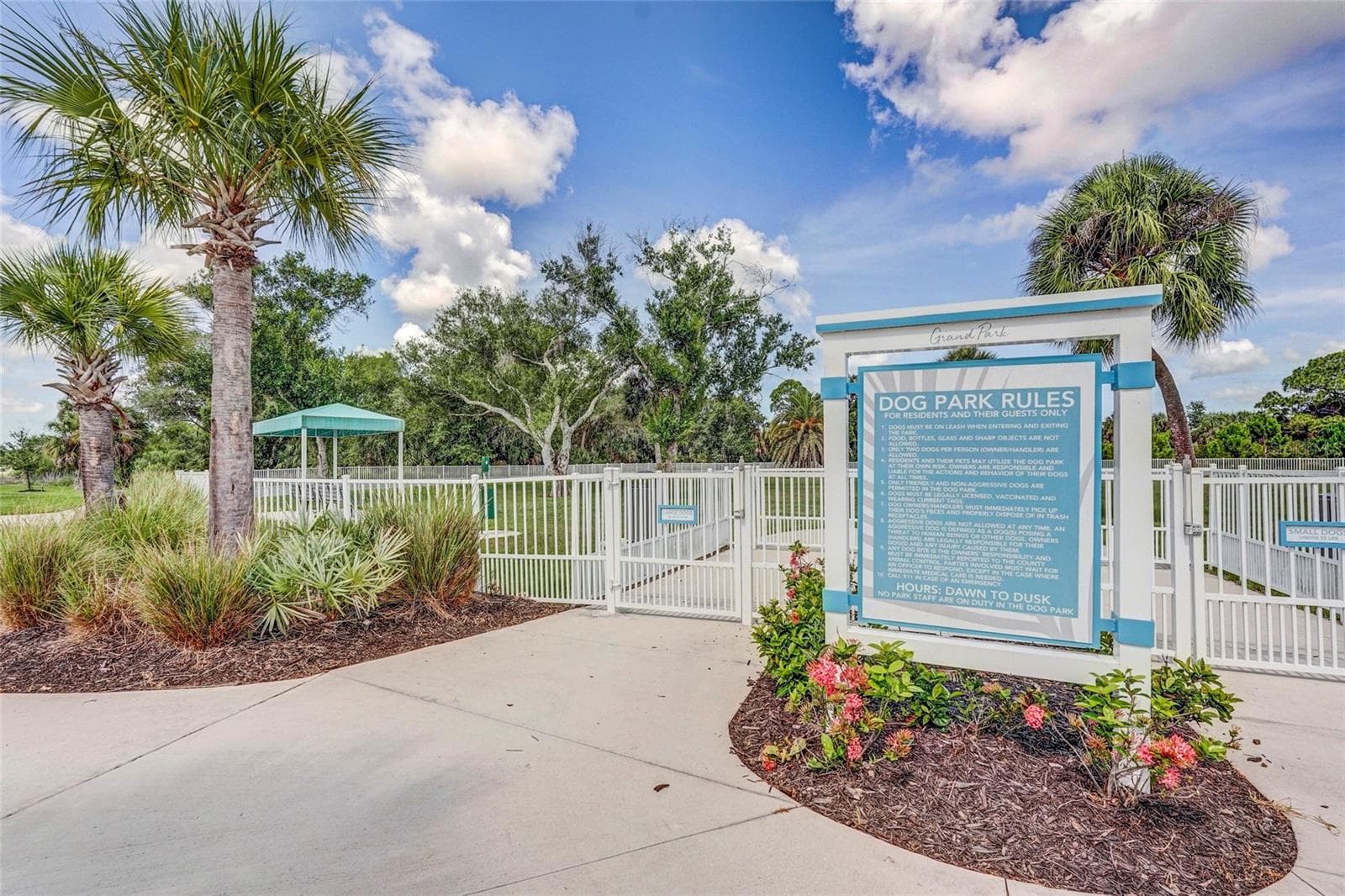 Short Walk from your New Home - 10233 LAKE WALES CIR, SARASOTA