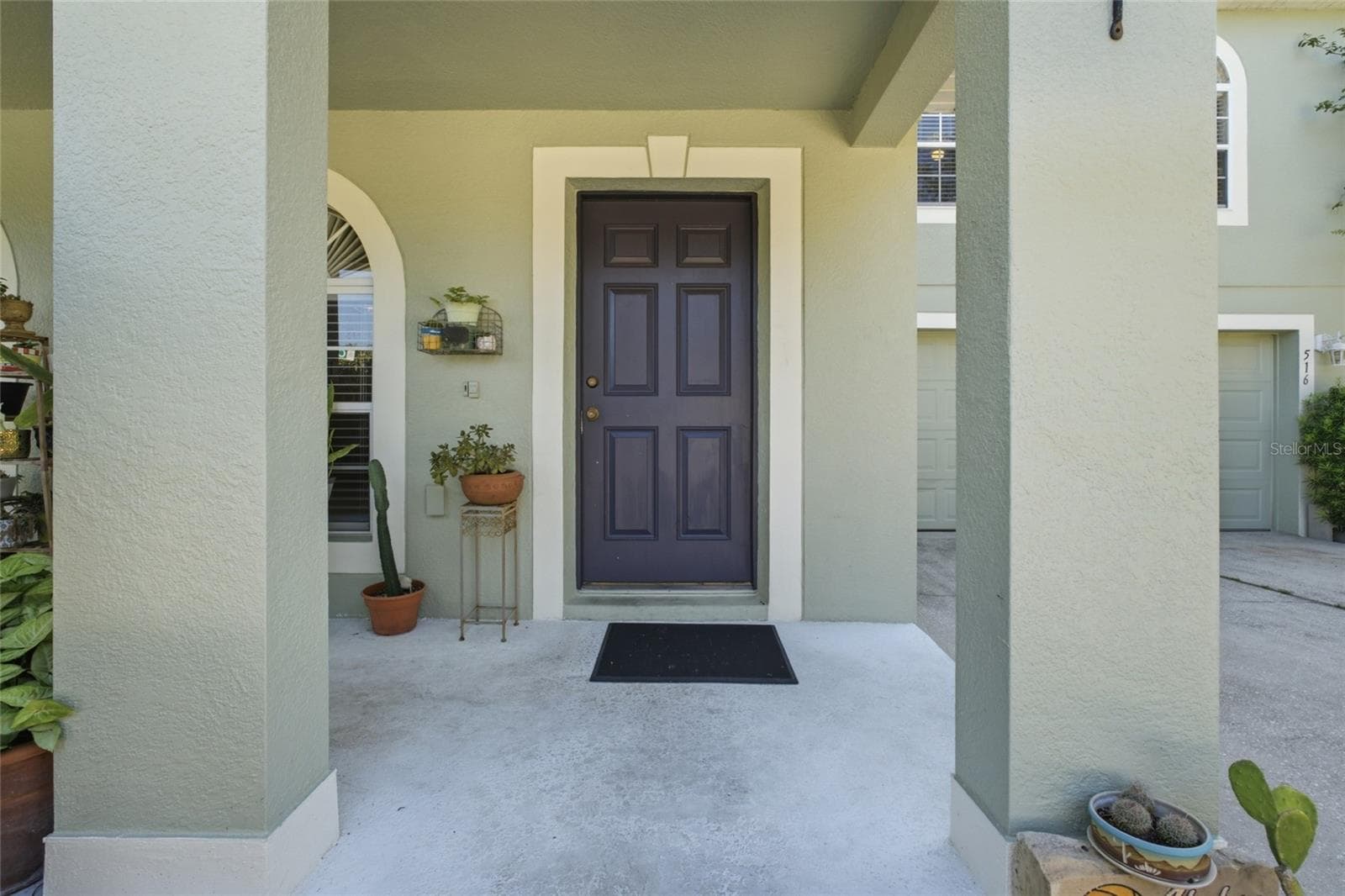 Front - 516 CADIZ DR, GROVELAND